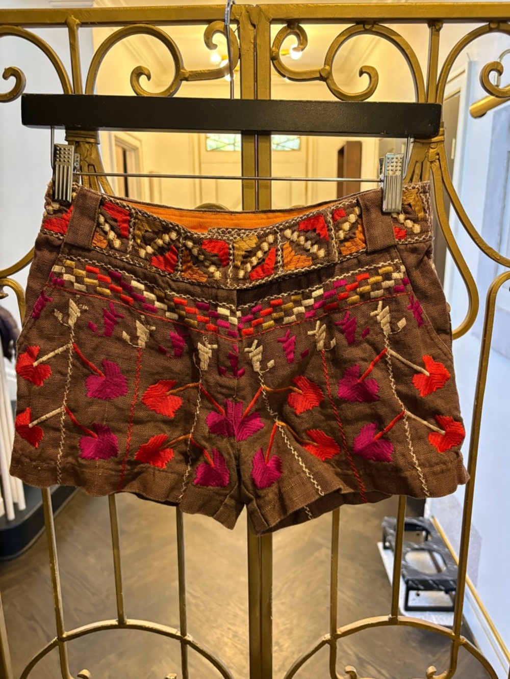 Tory Burch Brown linen Embroidered hot Shorts As Is size 2